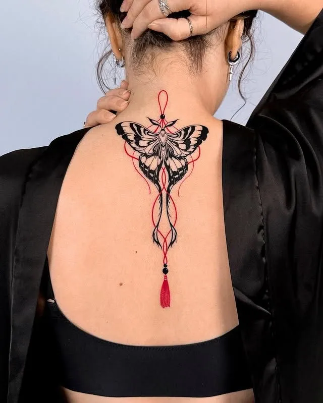 10+ Unique and Popular Back Tattoos For Women